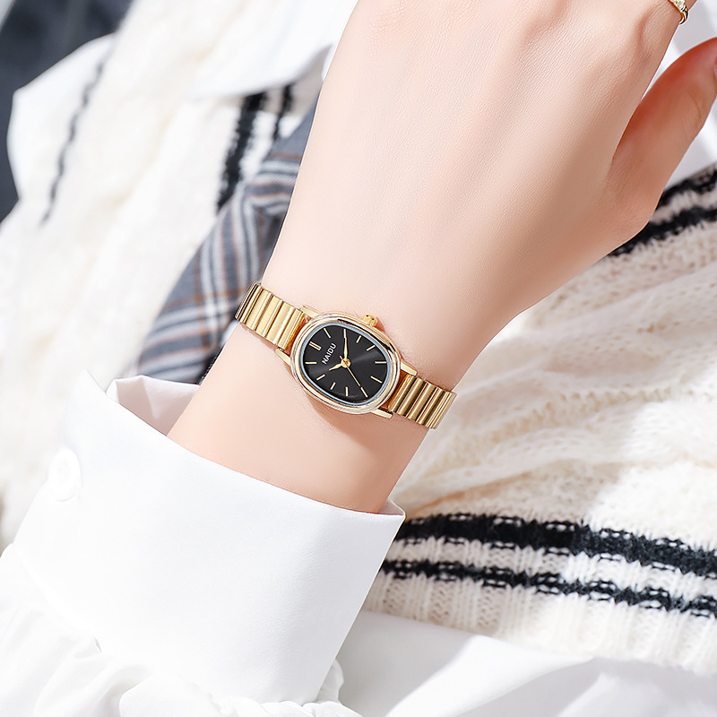 Модные женские часы с овальным – обзор и цена Quiet Luxury Watch